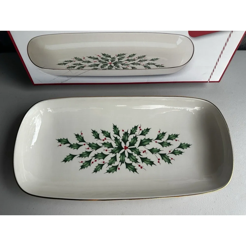 Lenox Fine China Christmas Holly Holiday Rectangular Bread Tray Dish Platter NEW